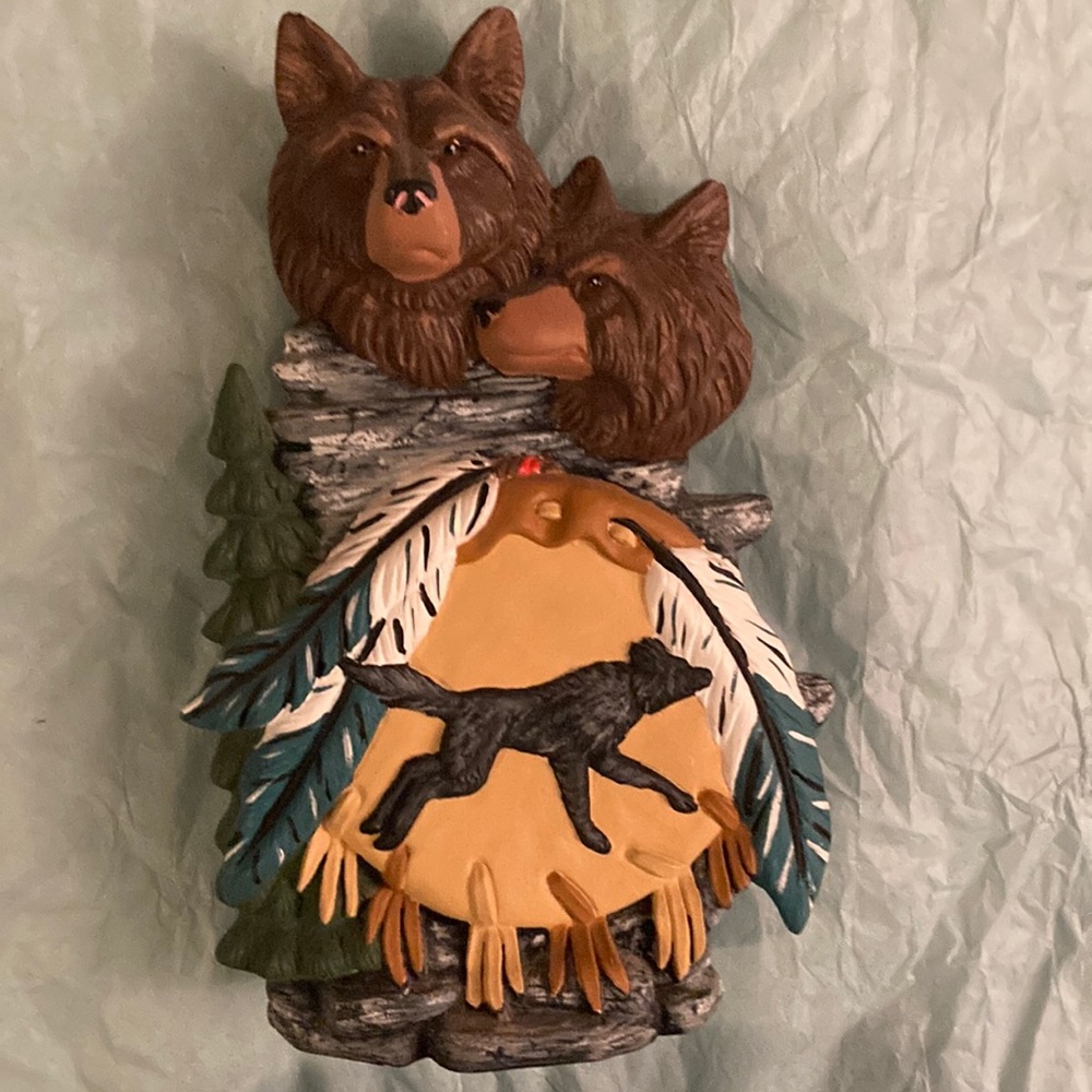 Wolf ceramic